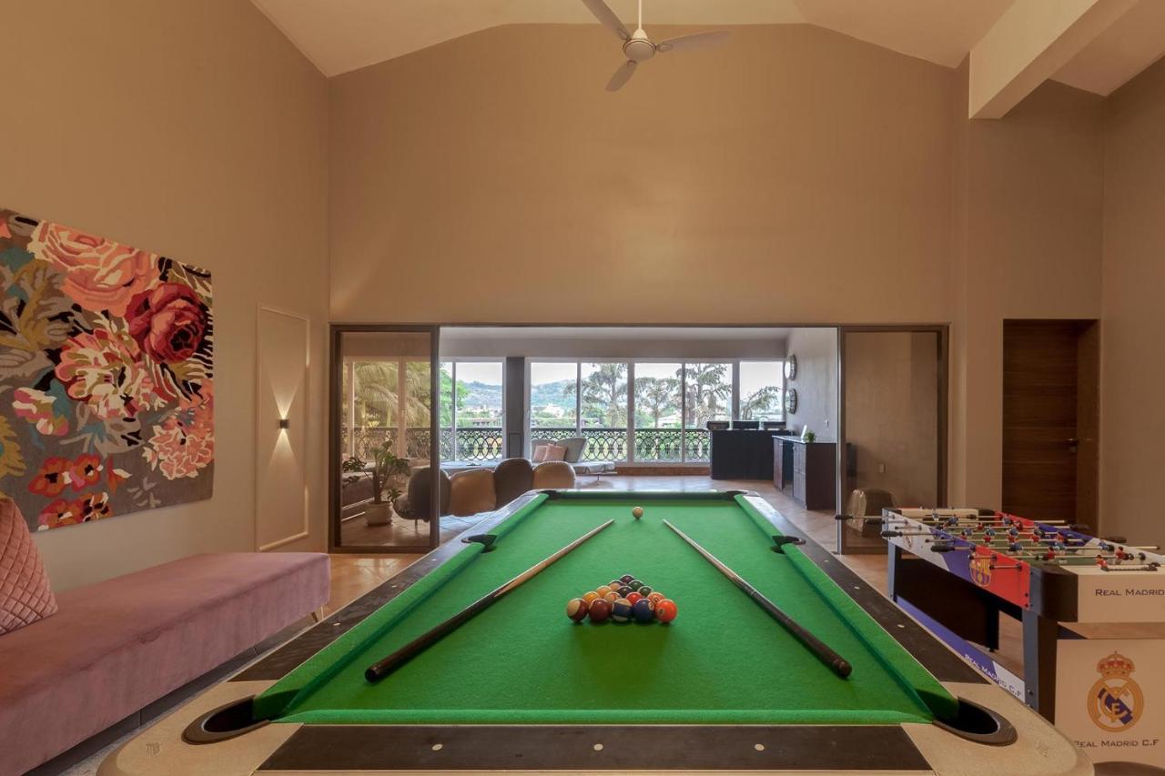 Stayvista'S The Cincin With Elegant Rooms, Snooker Table, Pool, Scenic View, And Jacuzzi Lonavala Bagian luar foto
