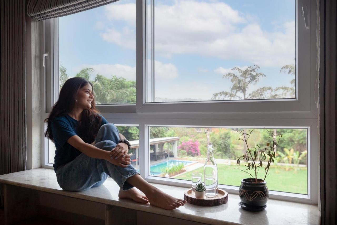 Stayvista'S The Cincin With Elegant Rooms, Snooker Table, Pool, Scenic View, And Jacuzzi Lonavala Bagian luar foto